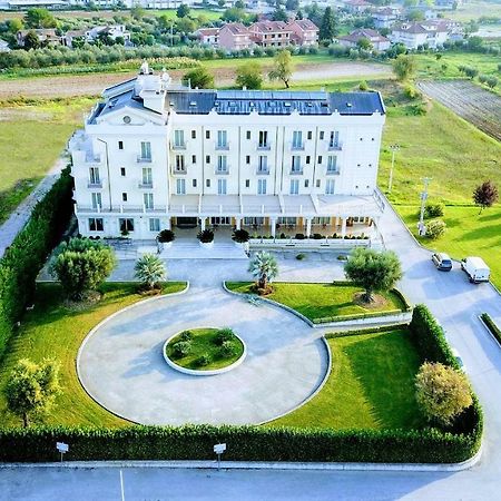 Hotel Concorde Sant'Egidio alla Vibrata ภายนอก รูปภาพ