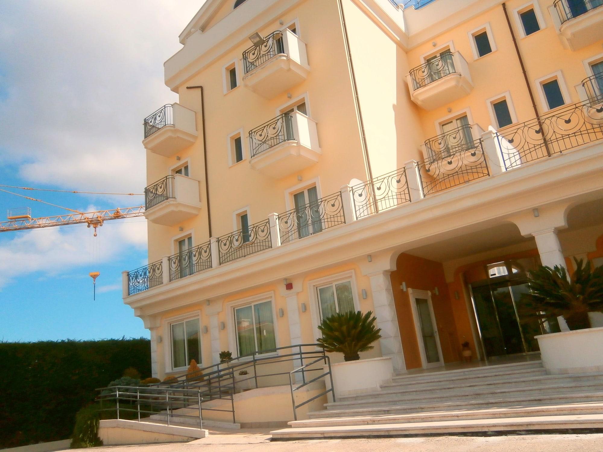 Hotel Concorde Sant'Egidio alla Vibrata ภายนอก รูปภาพ