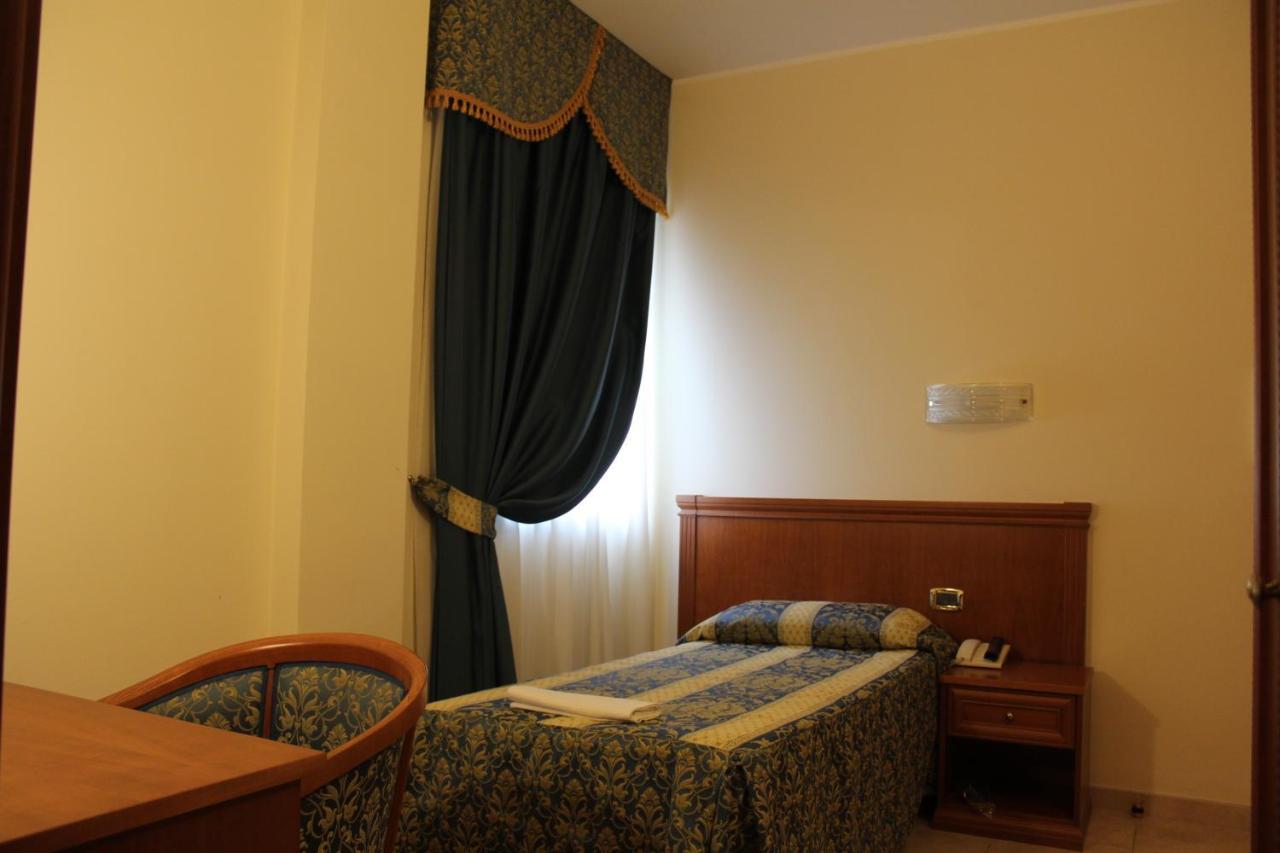 Hotel Concorde Sant'Egidio alla Vibrata ภายนอก รูปภาพ