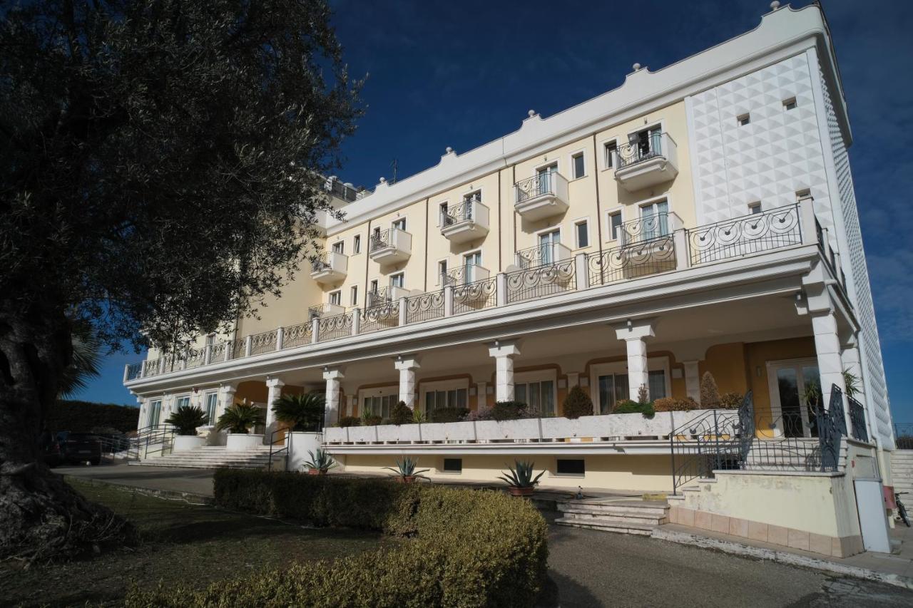 Hotel Concorde Sant'Egidio alla Vibrata ภายนอก รูปภาพ