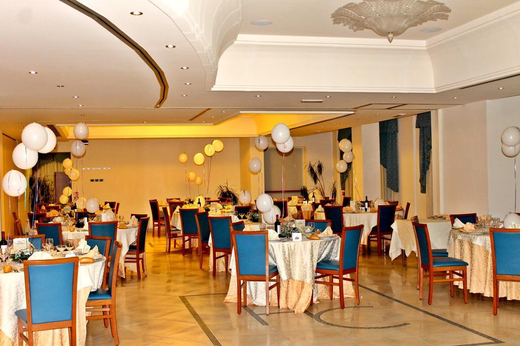 Hotel Concorde Sant'Egidio alla Vibrata ภายนอก รูปภาพ