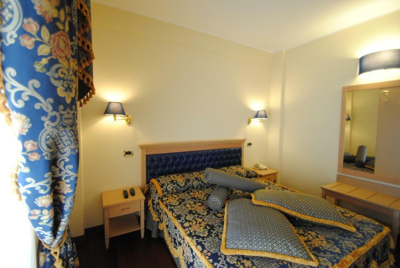 Hotel Concorde Sant'Egidio alla Vibrata ภายนอก รูปภาพ