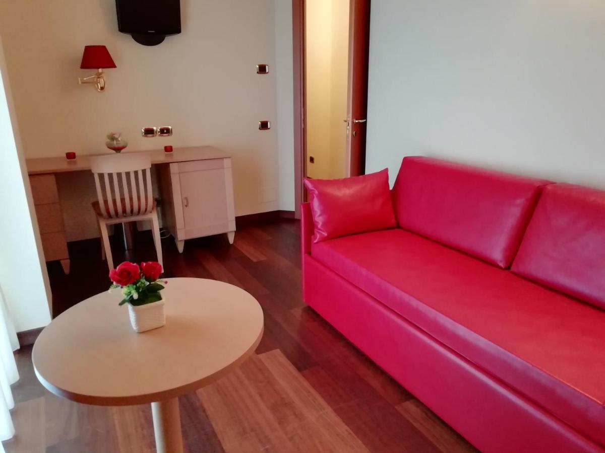 Hotel Concorde Sant'Egidio alla Vibrata ภายนอก รูปภาพ